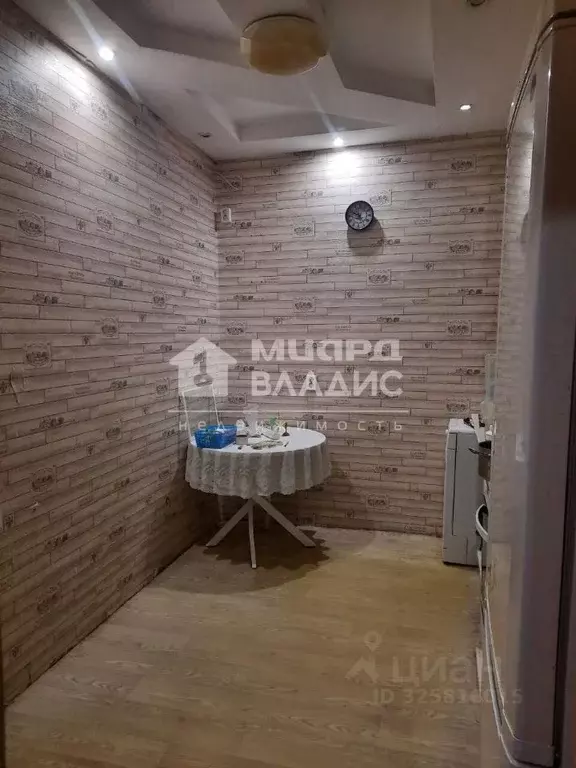 1-к кв. Омская область, Омск Братская ул., 5 (36.3 м) - Фото 1