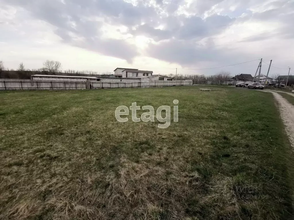 Участок в Белгородская область, Валуйки ул. Курячего (11.0 сот.) - Фото 1