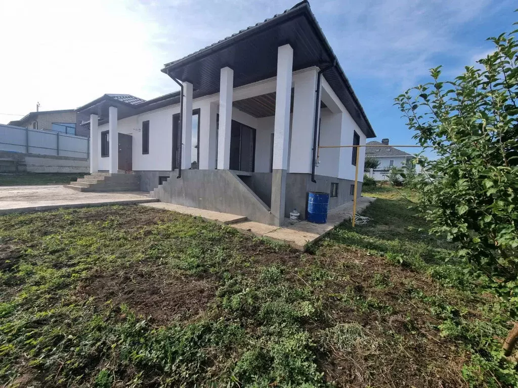 Дом в Усть-Курдюм, 1-й микрорайон (220.5 м) - Фото 1
