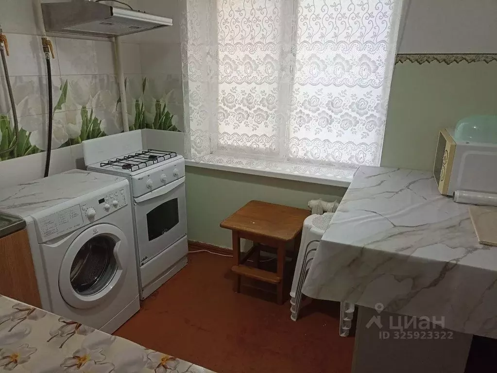 2-к кв. Краснодарский край, Славянск-на-Кубани Красная ул., 15 (43.3 ... - Фото 2