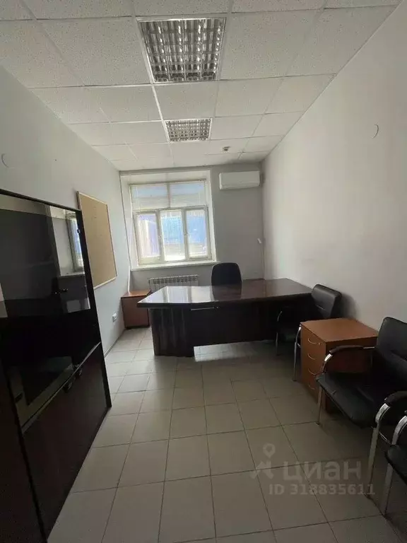 Офис в Тюменская область, Тюмень ул. Самарцева, 18 (8 м) - Фото 0