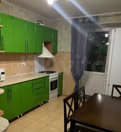 1-к. квартира, 40 м, 3/10 эт. - Фото 0