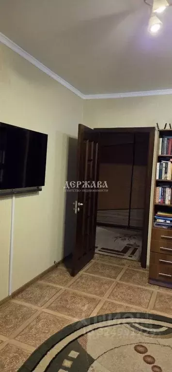 4-к кв. Белгородская область, Старый Оскол Дубрава мкр, 1 кв-л, 10 ... - Фото 2