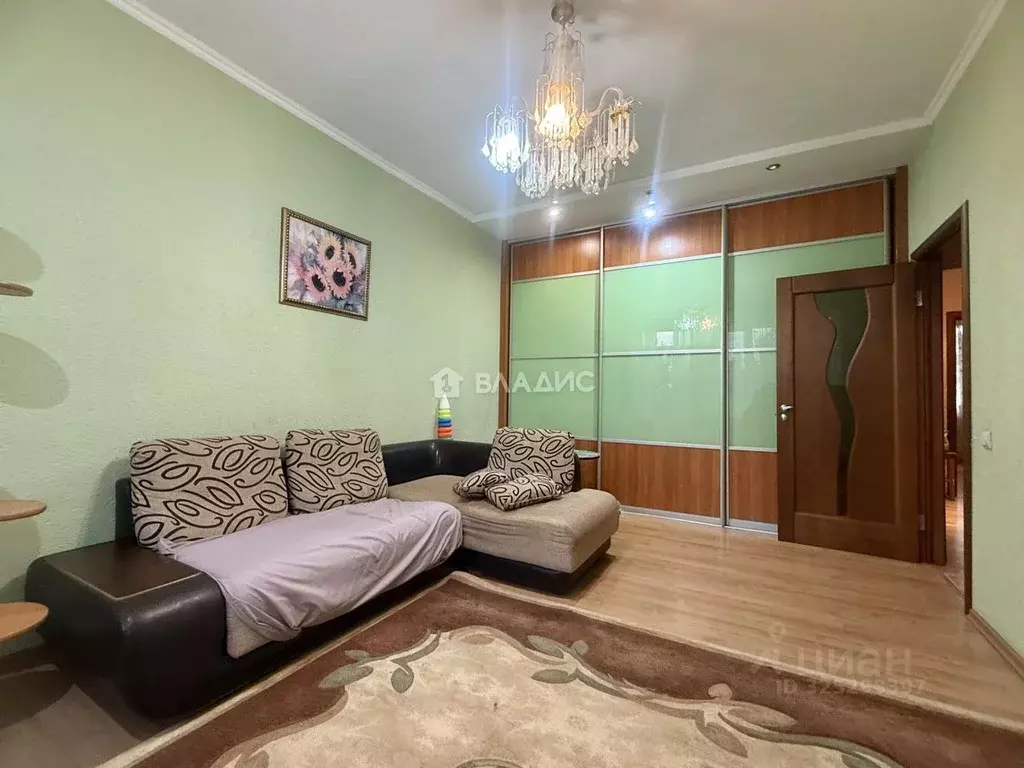 3-к кв. Волгоградская область, Волгоград Удмуртская ул., 2 (76.2 м) - Фото 2