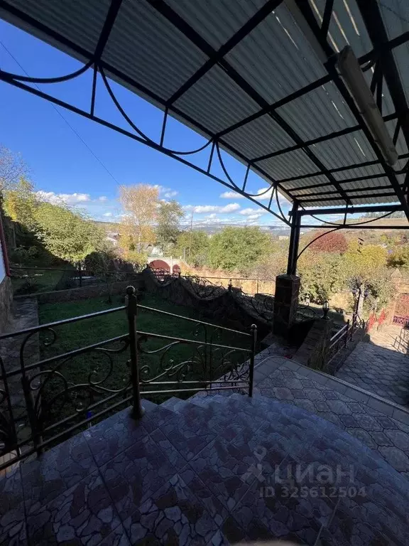 Дом в Ставропольский край, Кисловодск Черкасская ул., 8Б (287 м) - Фото 2