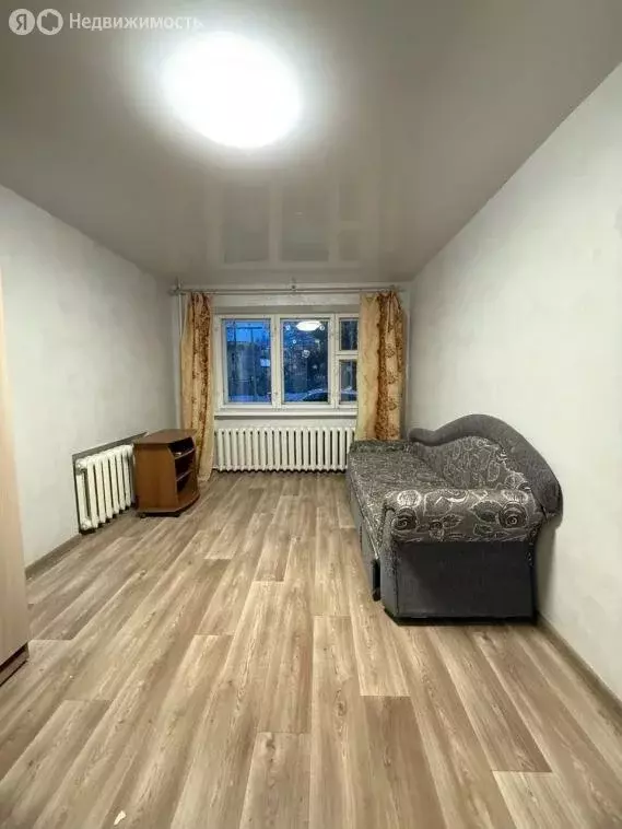 1к в 4-комнатной квартире (18 м) - Фото 1