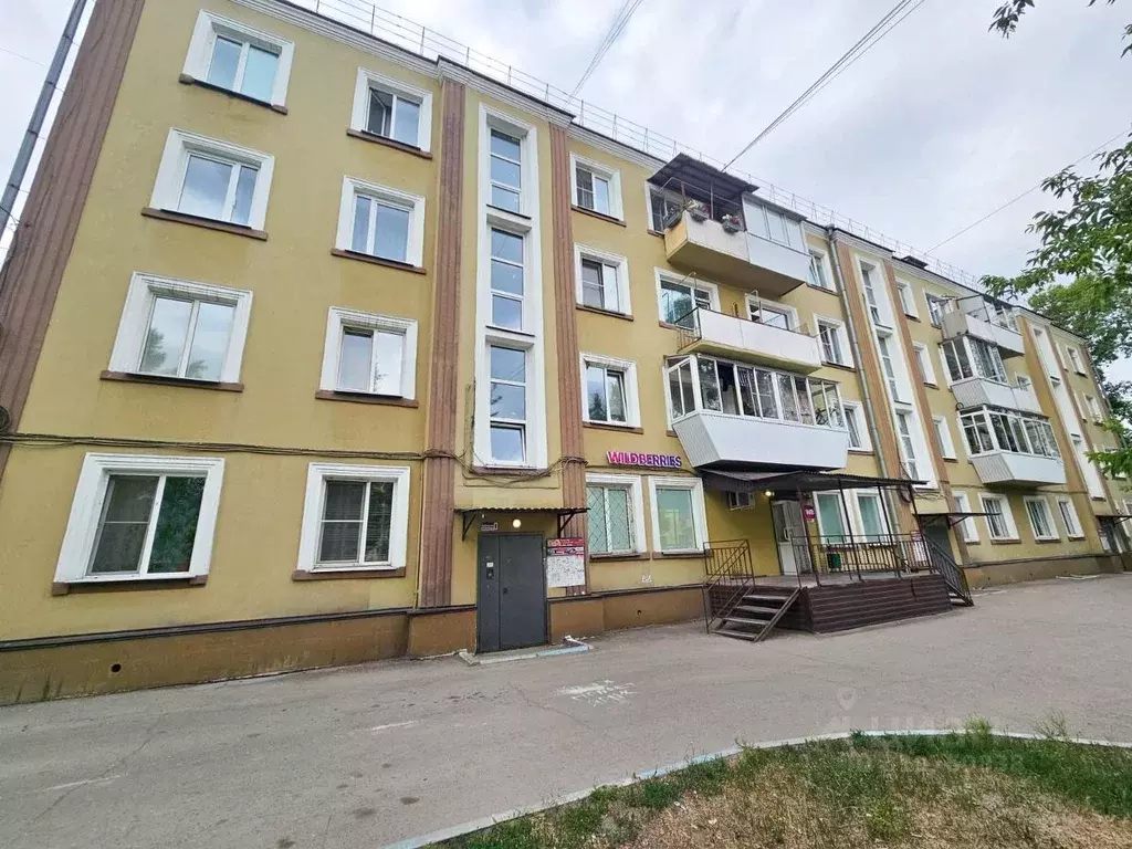 3-к кв. Иркутская область, Иркутск ул. Авиастроителей, 61 (57.0 м) - Фото 0