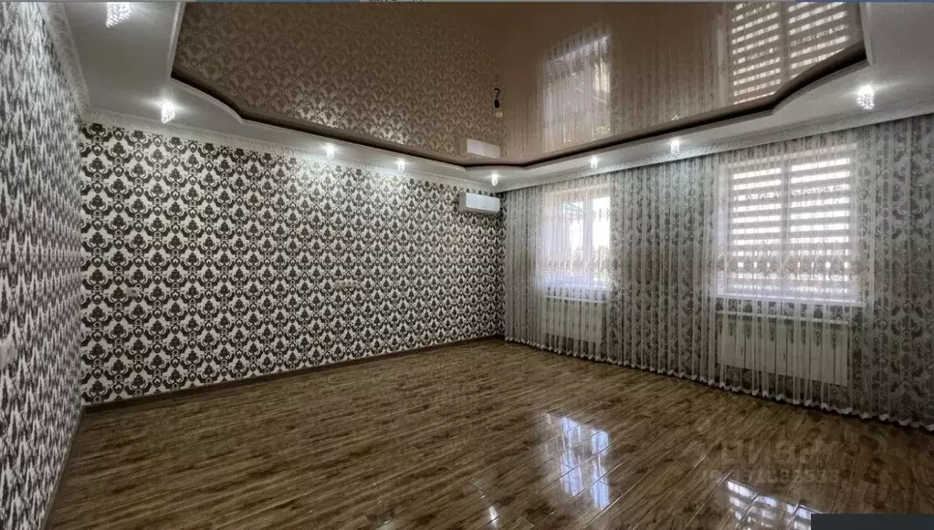 Дом в Ростовская область, Мясниковский район, с. Крым 17-я линия (198 ... - Фото 1