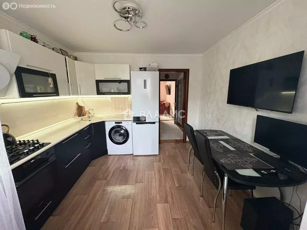 2-комнатная квартира: Стерлитамак, проспект Октября, 77 (68.3 м) - Фото 1