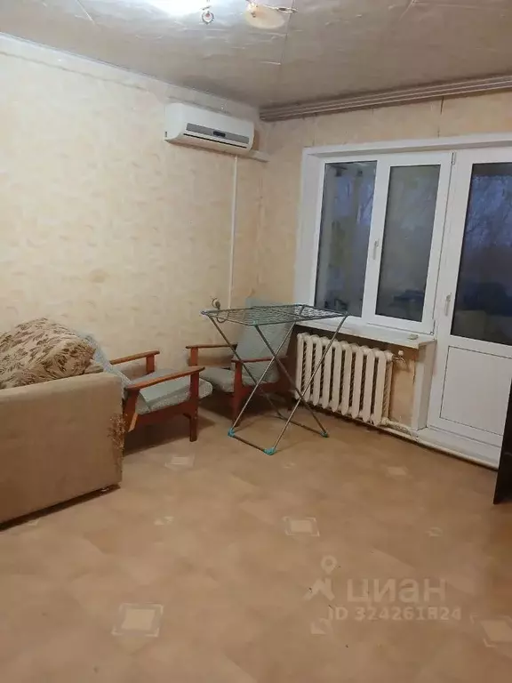 1-к кв. Самарская область, Кинель ул. Маяковского, 92 (30.0 м) - Фото 1