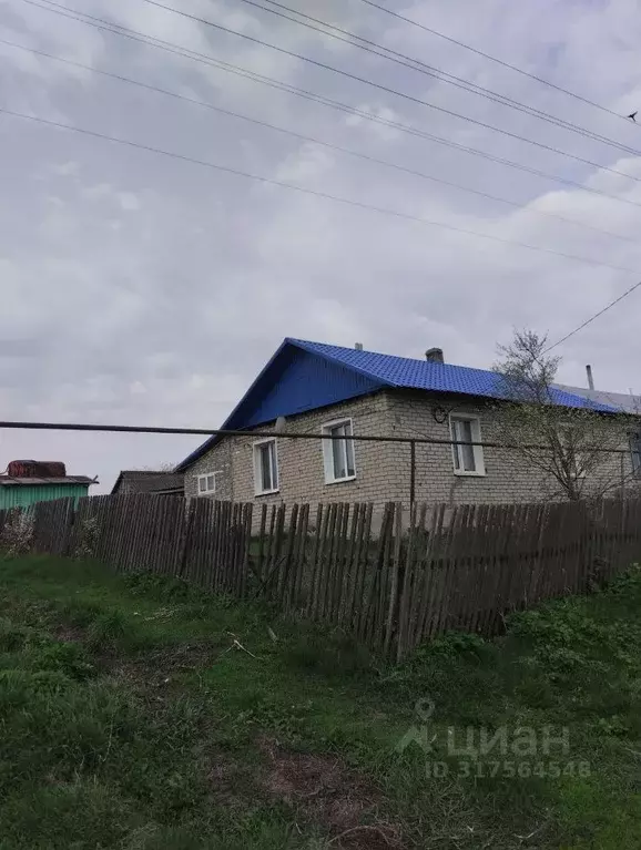 Дом в Саратовская область, Турковский район, Перевесинское ... - Фото 2
