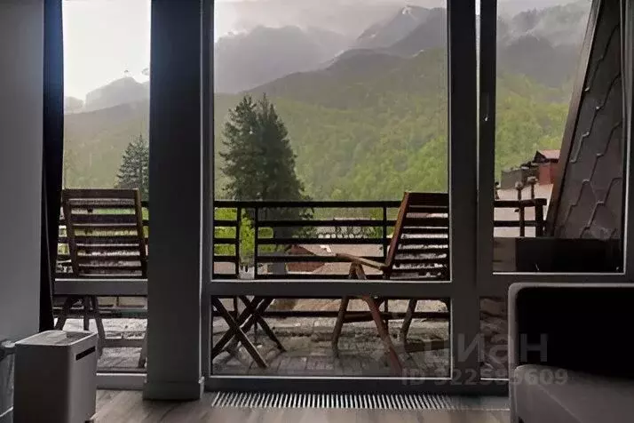 1-к кв. Краснодарский край, Сочи Красная Поляна пгт, ул. Турчинского, ... - Фото 1