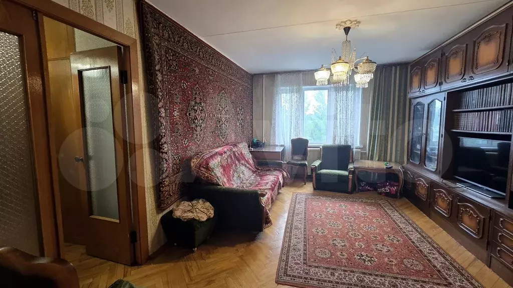 3-к. квартира, 55 м, 4/9 эт. - Фото 1