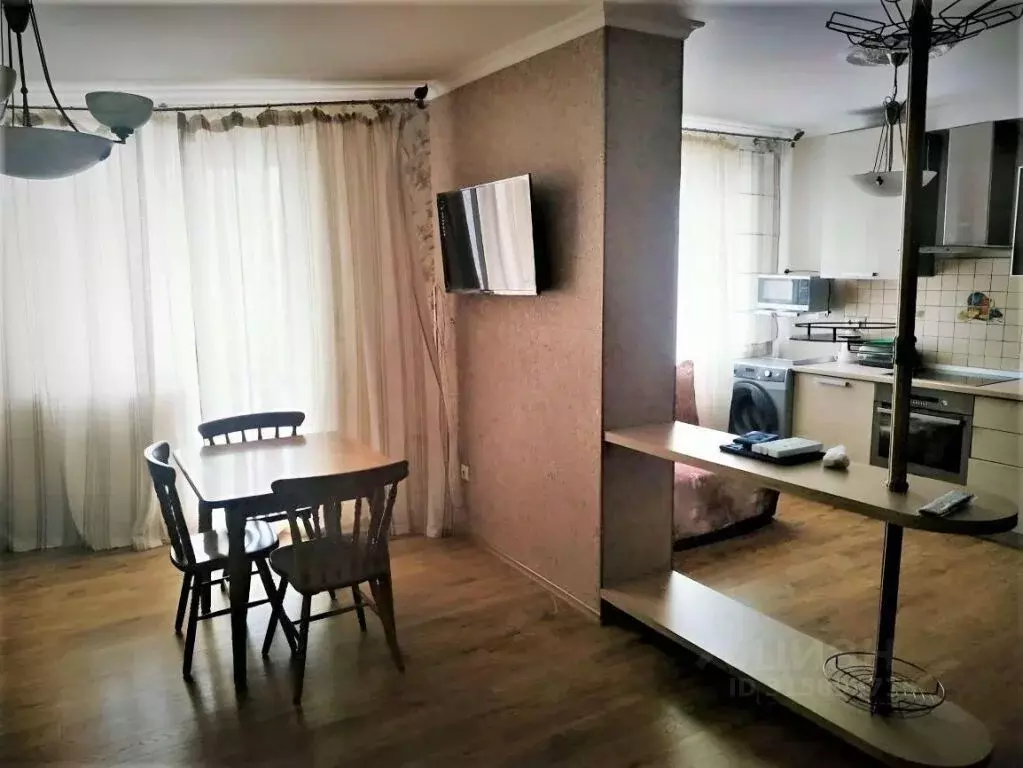 1-к кв. Волгоградская область, Волгоград ул. Хиросимы, 4 (45.0 м) - Фото 1