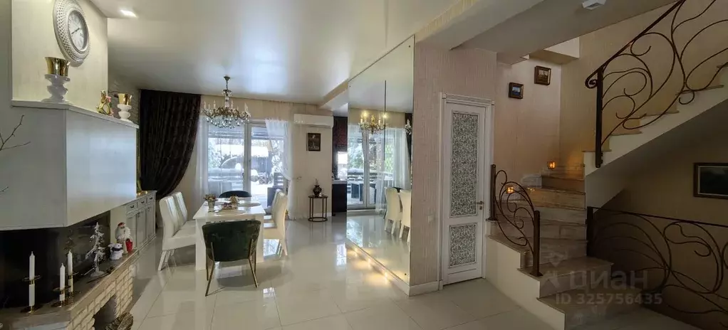 Таунхаус в Калужская область, Обнинск ул. Графская, 6 (360 м) - Фото 2