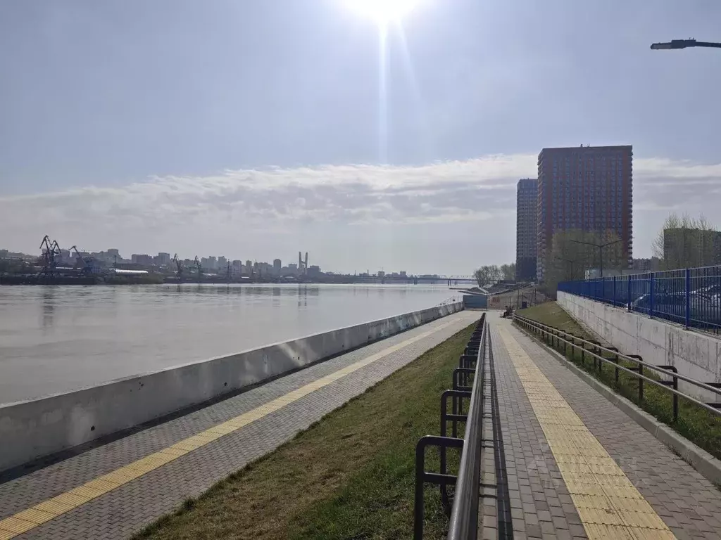 3-к кв. Новосибирская область, Новосибирск ул. Ясный Берег, 17 (82.0 ... - Фото 2