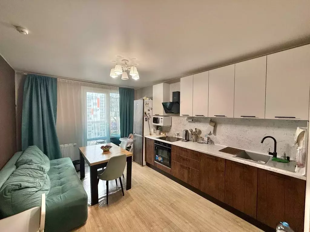Продаётся 2-к квартира, 65 м - Фото 0