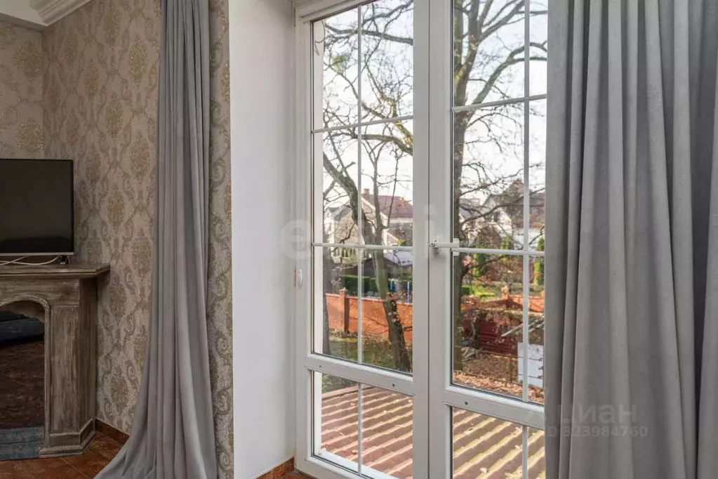 2-к кв. Калининградская область, Калининград ул. Каштановая Аллея, 7 ... - Фото 0