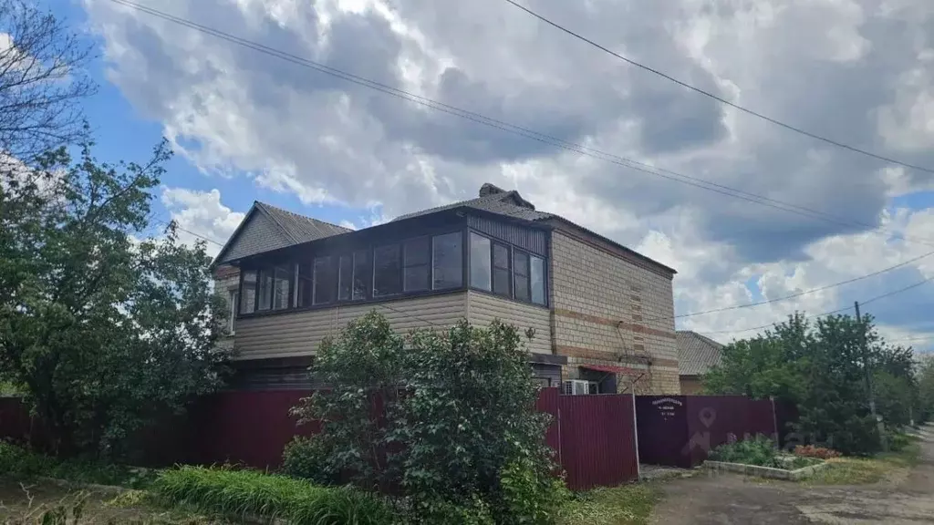 Дом в Ростовская область, Красный Сулин ул. Чкалова, 82 (173 м) - Фото 1