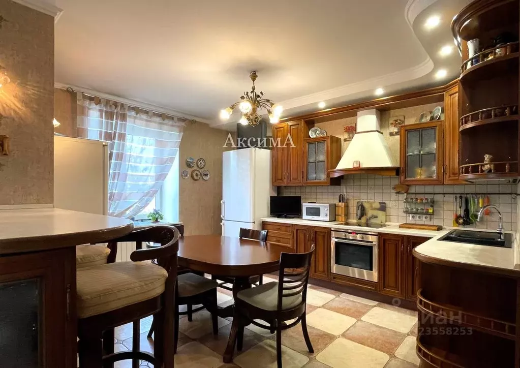 3-к кв. Омская область, Омск ул. Лермонтова, 127/1 (140.0 м) - Фото 1