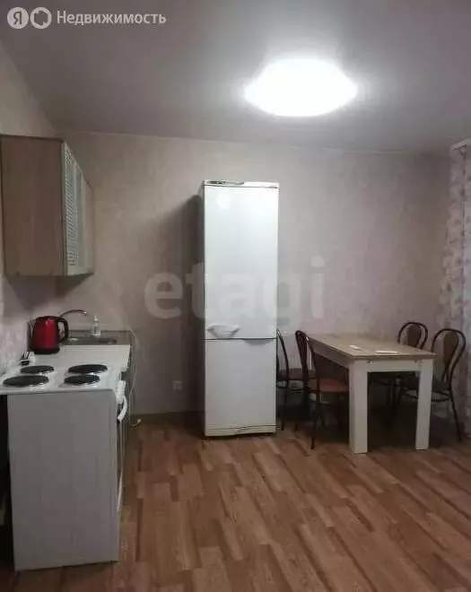 Квартира-студия: Тюмень, улица Республики, 204к5 (30 м) - Фото 0