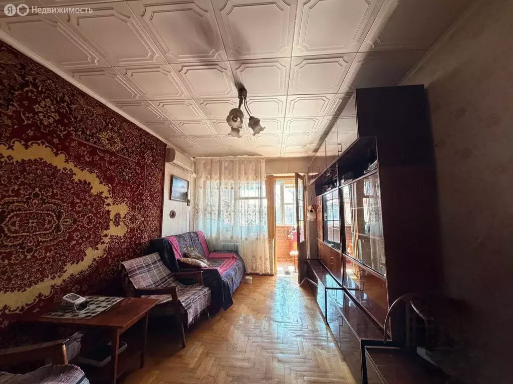 3-комнатная квартира: Нальчик, проспект Кулиева, 28 (60 м) - Фото 1