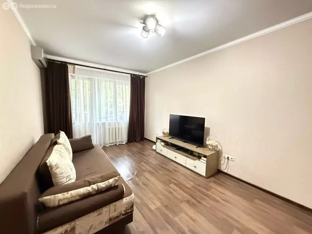 1-комнатная квартира: Симферополь, улица Лермонтова, 20 (35 м) - Фото 1