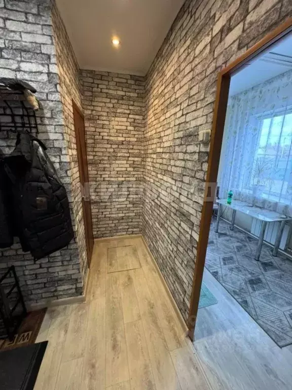 2-к кв. Хакасия, Абакан ул. Чебодаева, 72 (33.0 м) - Фото 1