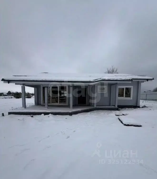 Дом в Вологодская область, пос. Майский ул. Весенняя, 1 (120 м) - Фото 1