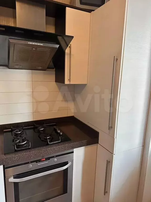 3-к. квартира, 76 м, 4/10 эт. - Фото 1