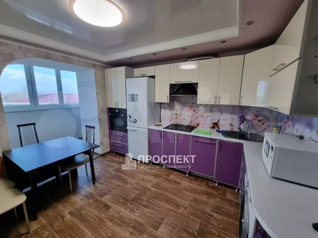 3-к. квартира, 74 м, 6/9 эт. - Фото 1