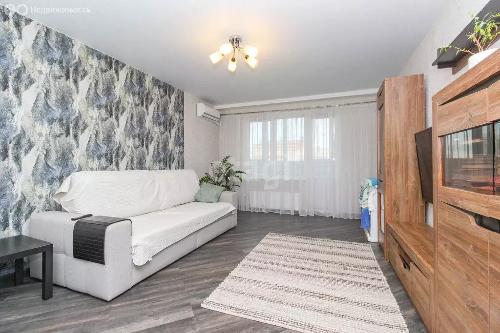 2-комнатная квартира: Омск, 21-я Амурская улица, 25 (64.9 м) - Фото 1