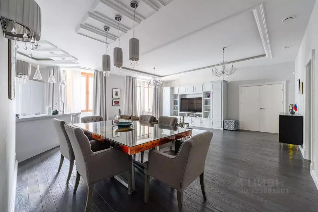 3-к кв. Москва Крылатская ул., 45К1 (170.0 м) - Фото 1