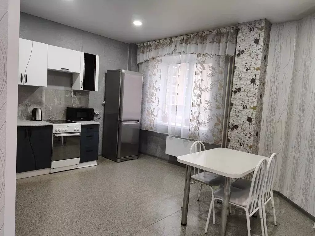 2-к кв. Хакасия, Абакан ул. Некрасова, 39 (68.0 м) - Фото 0