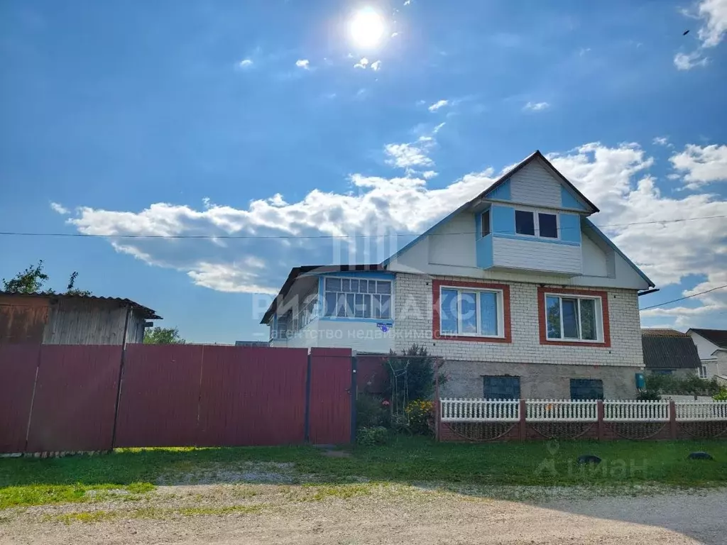 Дом в Брянская область, Карачевское городское поселение, пос. Согласие ... - Фото 1