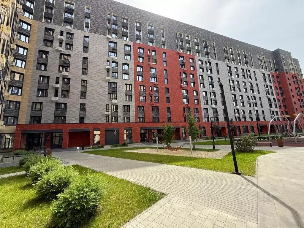 1-к кв. Татарстан, Казань ул. Баки Урманче, 4к4 (33.4 м) - Фото 0