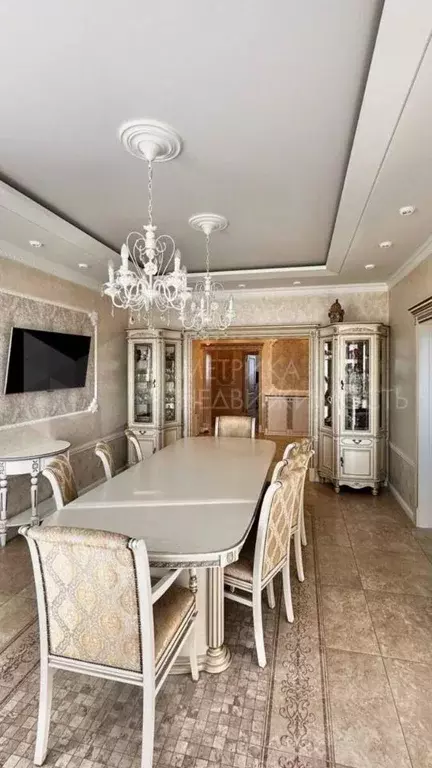 3-к кв. Тюменская область, Тюмень Новосибирская ул., 50 (160.8 м) - Фото 1