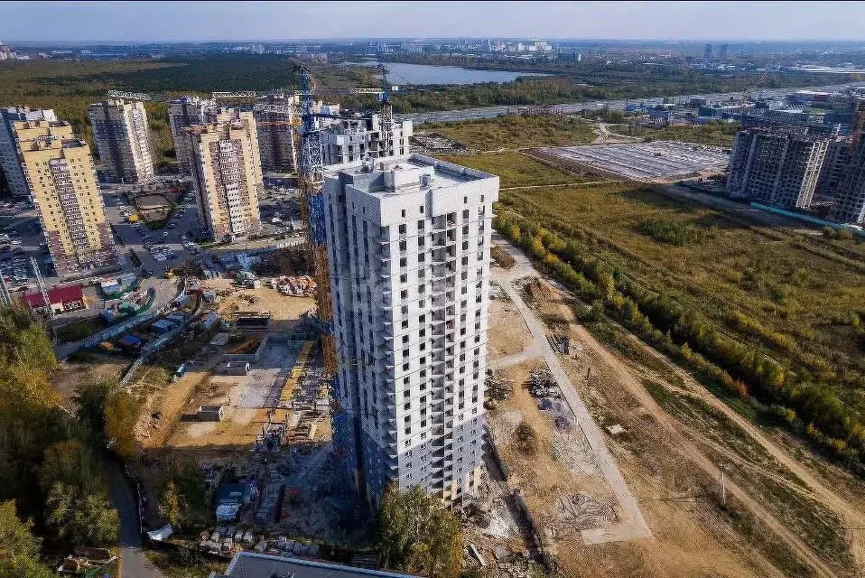 Помещение свободного назначения в Тюменская область, Тюмень ул. ... - Фото 1