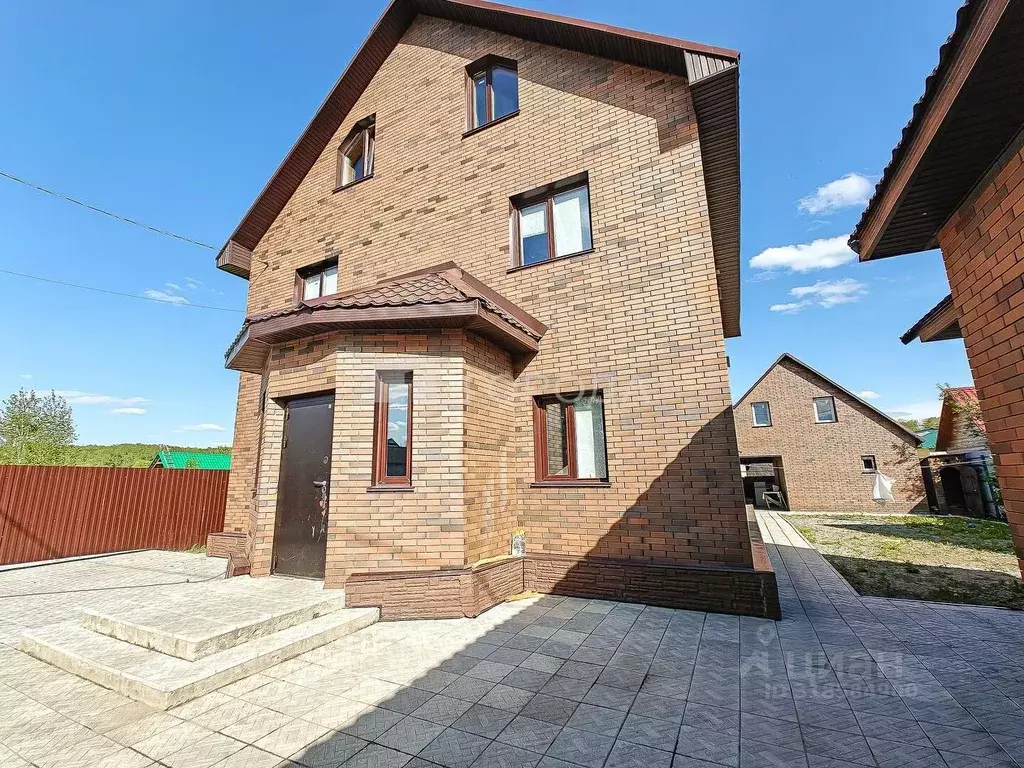 Дом в Новосибирская область, Новосибирск Лирическая ул. (253 м) - Фото 1