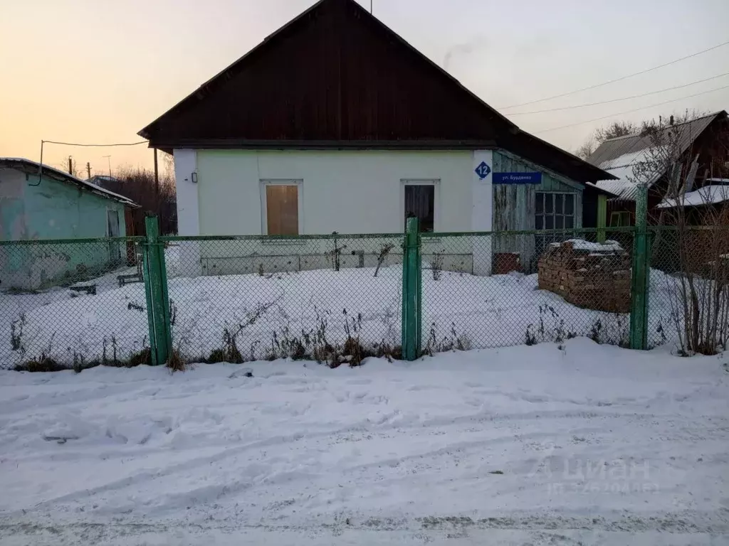 Дом в Кемеровская область, Кемерово ул. Бурденко (55 м) - Фото 1