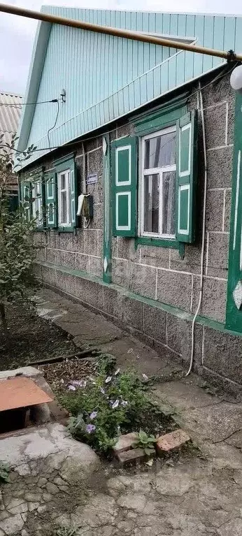 Дом в Ростовская область, Шахты Трудовая ул. (59 м) - Фото 0