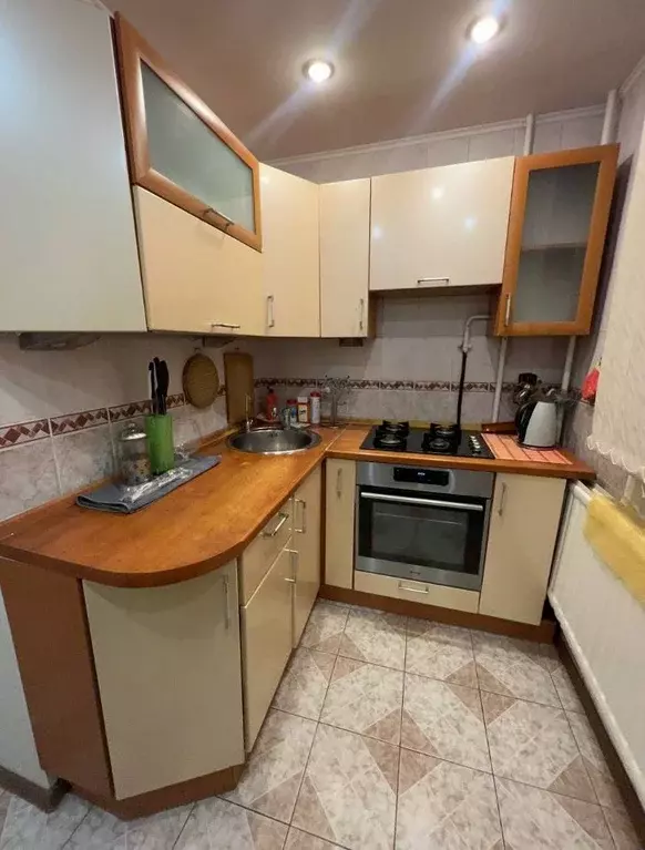 3-к кв. Ямало-Ненецкий АО, Новый Уренгой Ленинградский просп., 14 ... - Фото 1