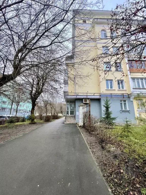 3-к кв. Тульская область, Новомосковск ул. Кирова, 1 (71.0 м) - Фото 2