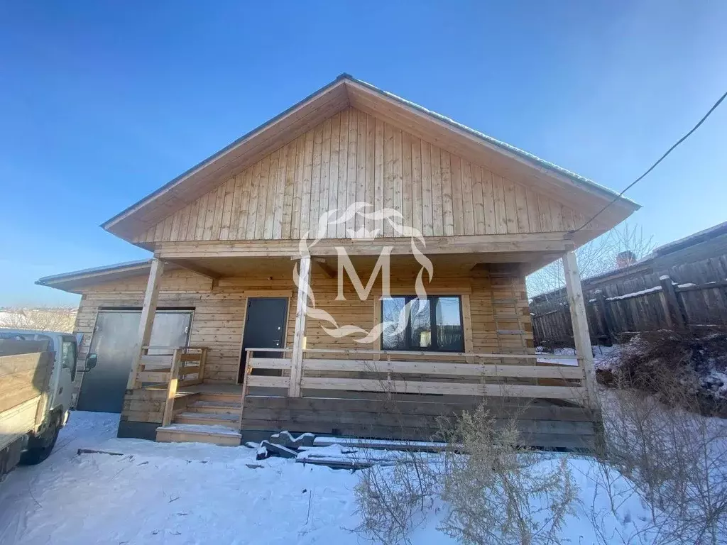 Дом в Бурятия, Тарбагатайский район, Саянтуйское с/пос, с. Нижний ... - Фото 1