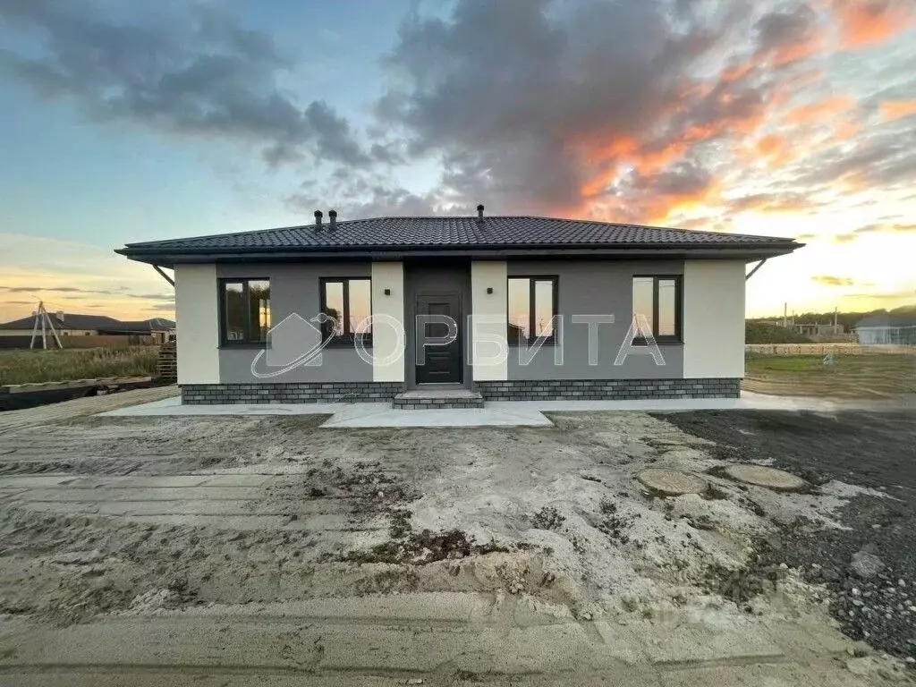 Дом в Тюменская область, Тюменский муниципальный округ, с. Кулига ул. ... - Фото 1