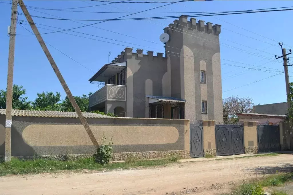 Дом в Крым, Сакский район, Уютненское с/пос, Елена-Садоводческий СПК ... - Фото 1