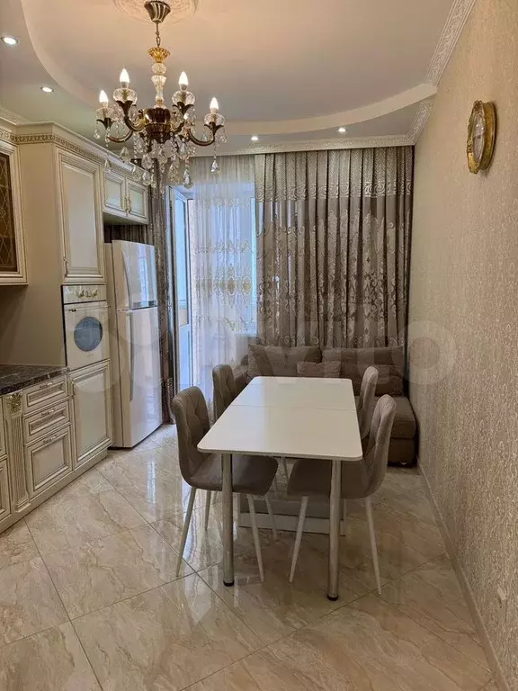 3-к. квартира, 80 м, 4/16 эт. - Фото 0