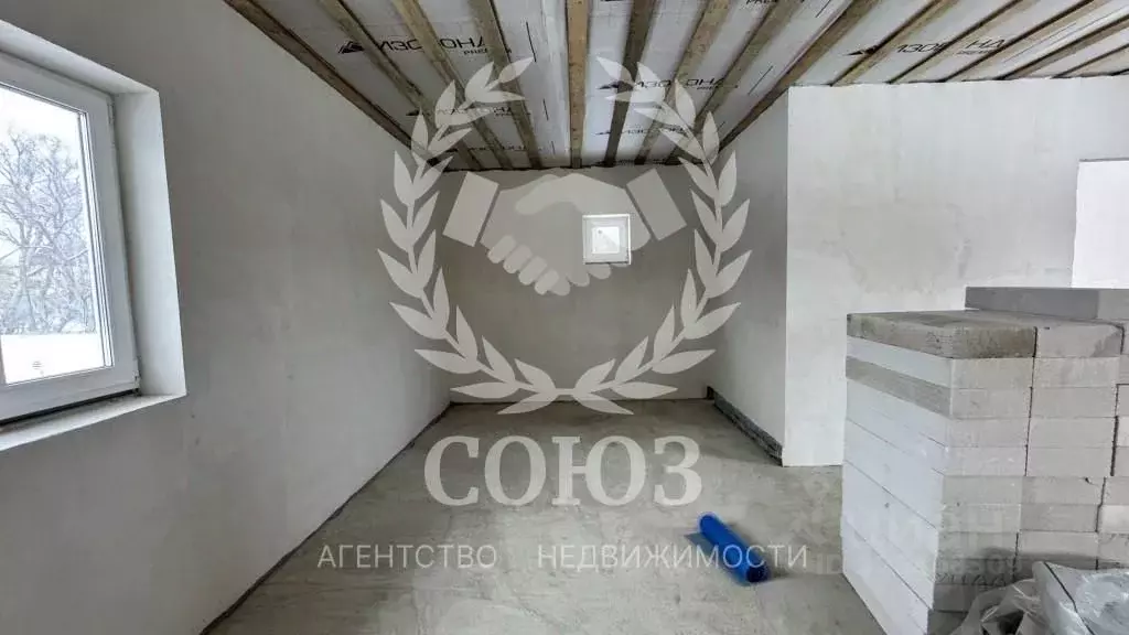 Дом в Калужская область, Жуков Коммунистическая ул. (62 м) - Фото 2