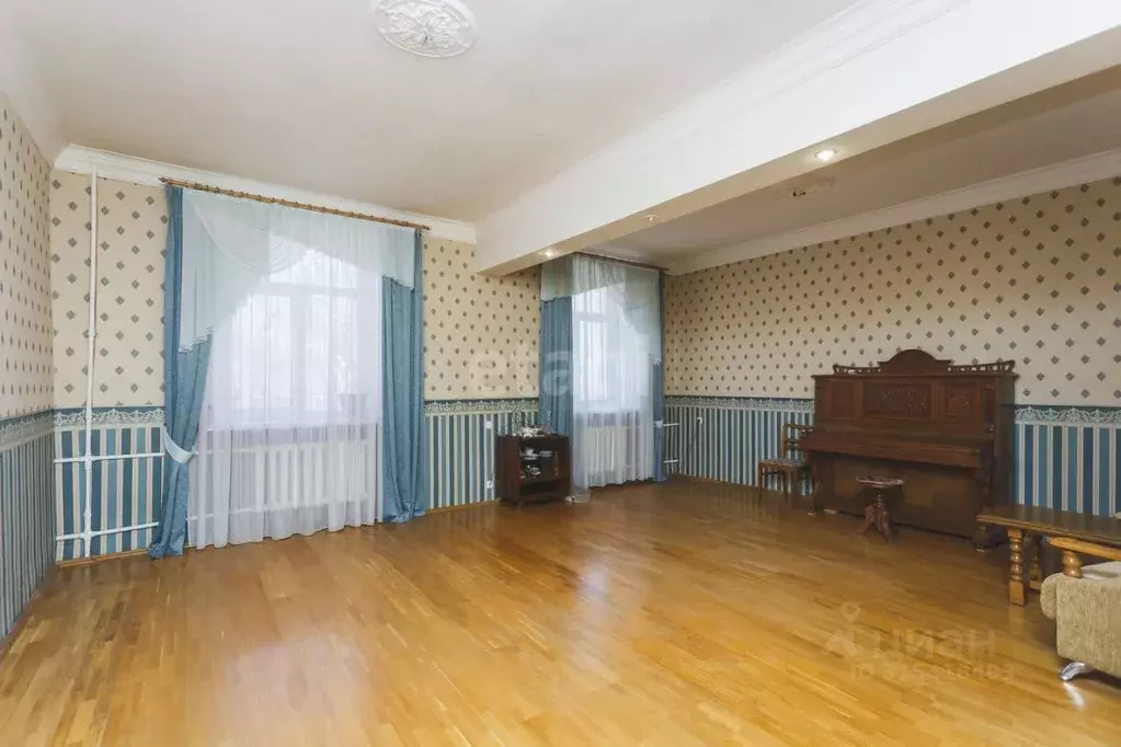 3-к кв. Башкортостан, Уфа ул. Карла Маркса, 52 (103.6 м) - Фото 0