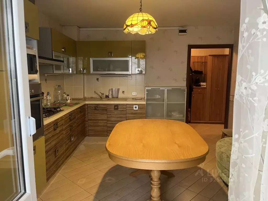 3-к кв. Волгоградская область, Волгоград ул. Глазкова, 23 (93.0 м) - Фото 1